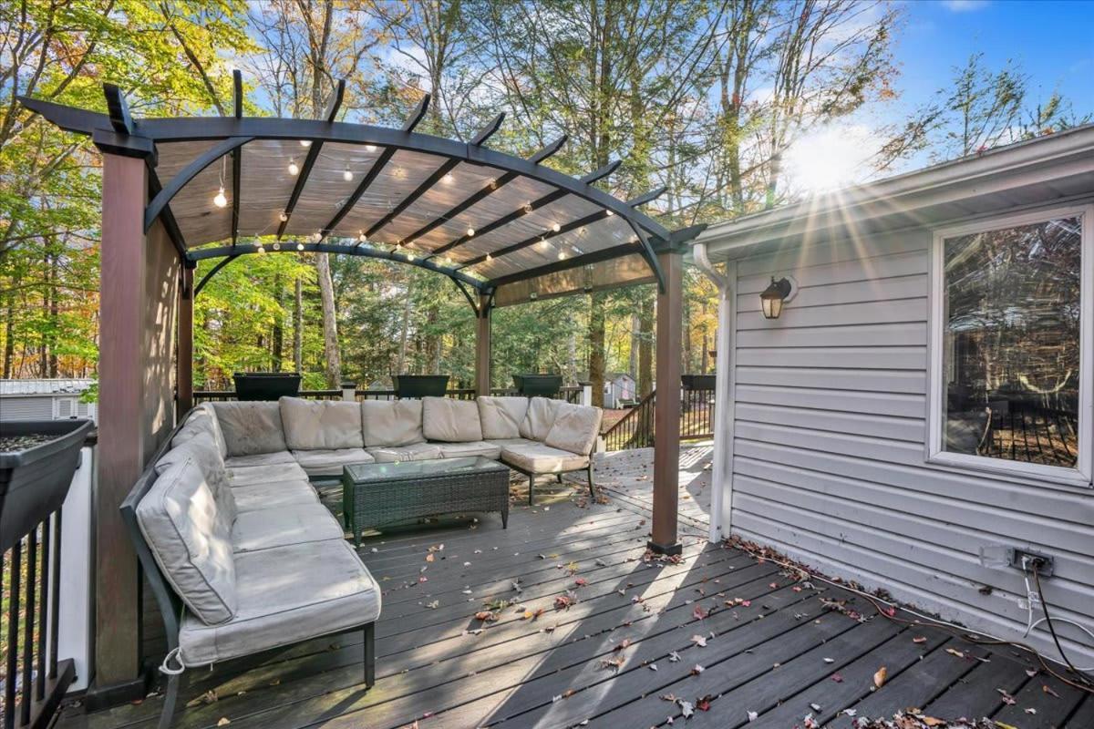 Holiday home Serene Pocono Escape Hot Tub Access